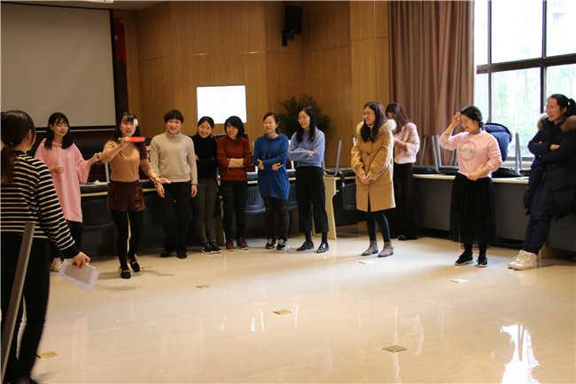 市古鎮(zhèn)公司工會(huì)開(kāi)展系列活動(dòng)慶?！叭恕眿D女節(jié)