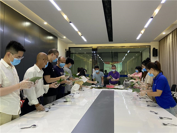 御窯景巷黨支部開展“粽情粽義”包粽子送慰問(wèn)活動(dòng)